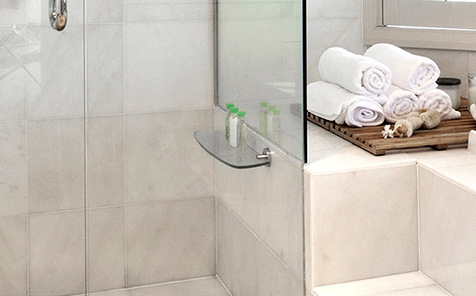 Rectangular tempered glass bathroom corner frame