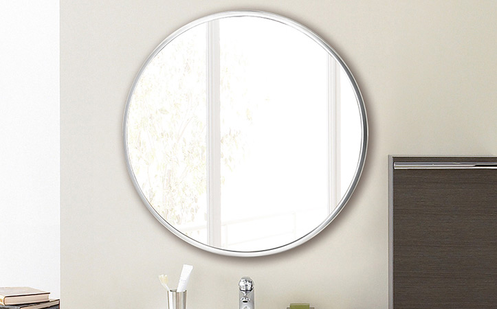 Decorative silver-colored round aluminum frame mirror for bathroom