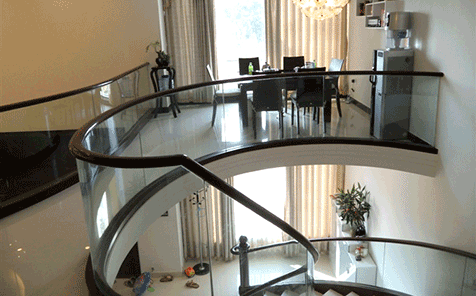 Frameless tempered curved glass for stair handrail